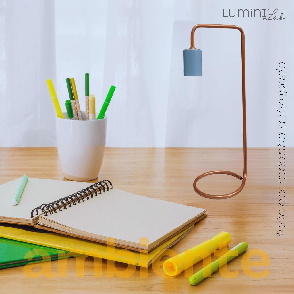 Luminaria de Mesa Forca Aluminio E27 1 Luz Fixa Lumini Lab